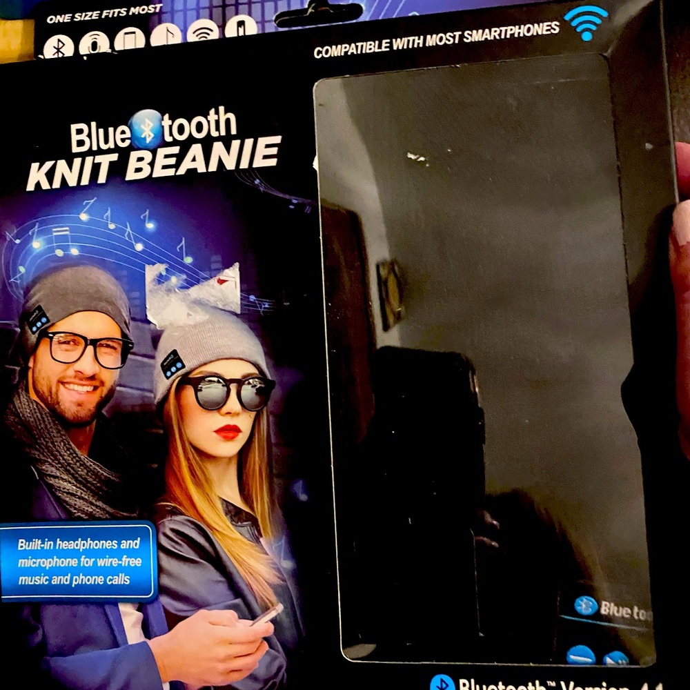 Blue Tooth Beanie Black Unisex Version 4.1